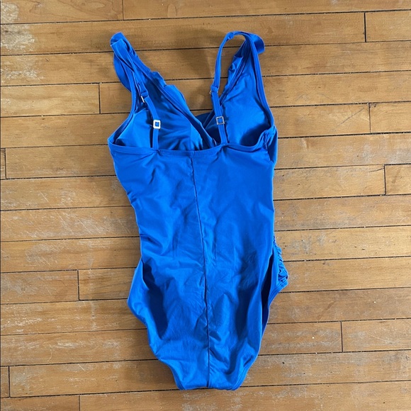 EUC Vibrant women's Blue One Piece Swimsuit - Picture 7 of 9